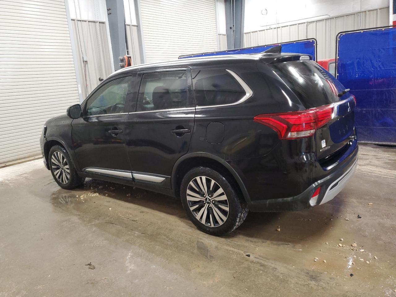 2019 MITSUBISHI outlander