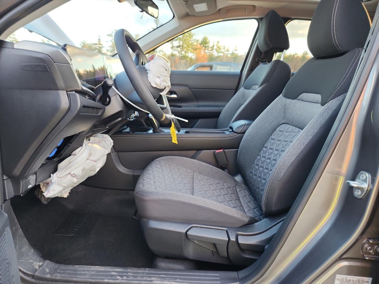 2025 NISSAN KICKS