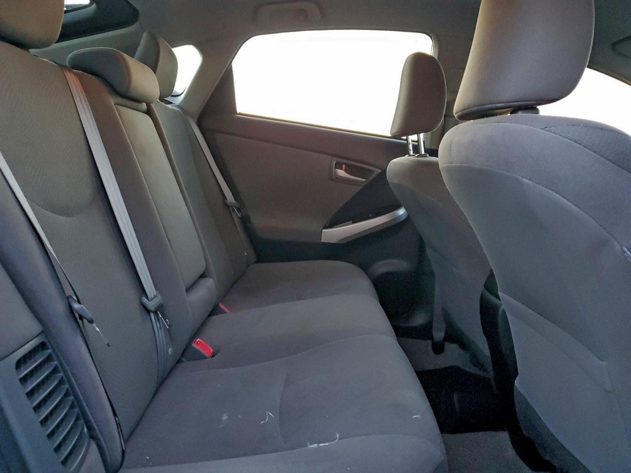 2015 TOYOTA PRIUS