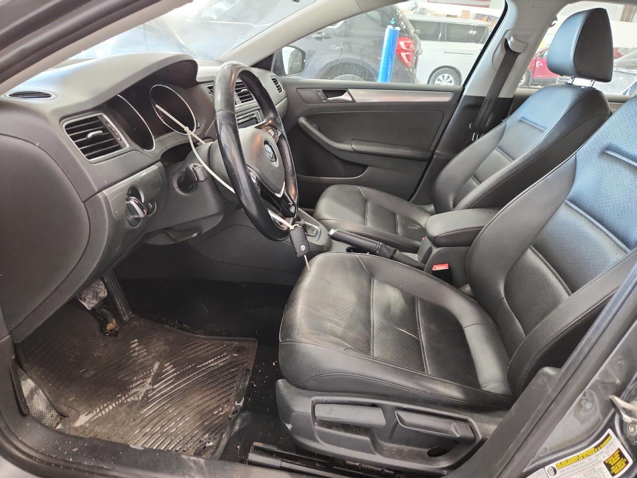 2017 VOLKSWAGEN JETTA
