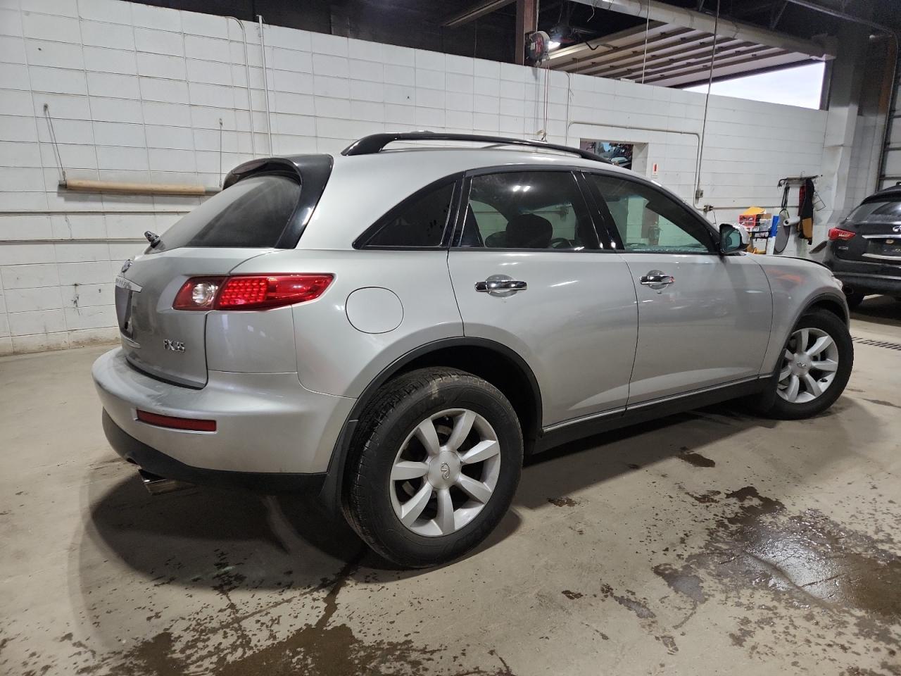 2004 INFINITI FX35
