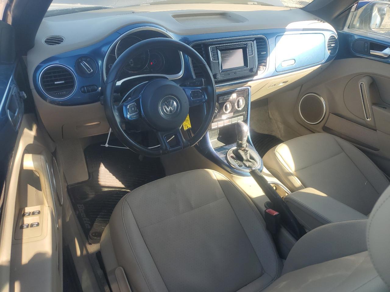 2017 VOLKSWAGEN Beetle