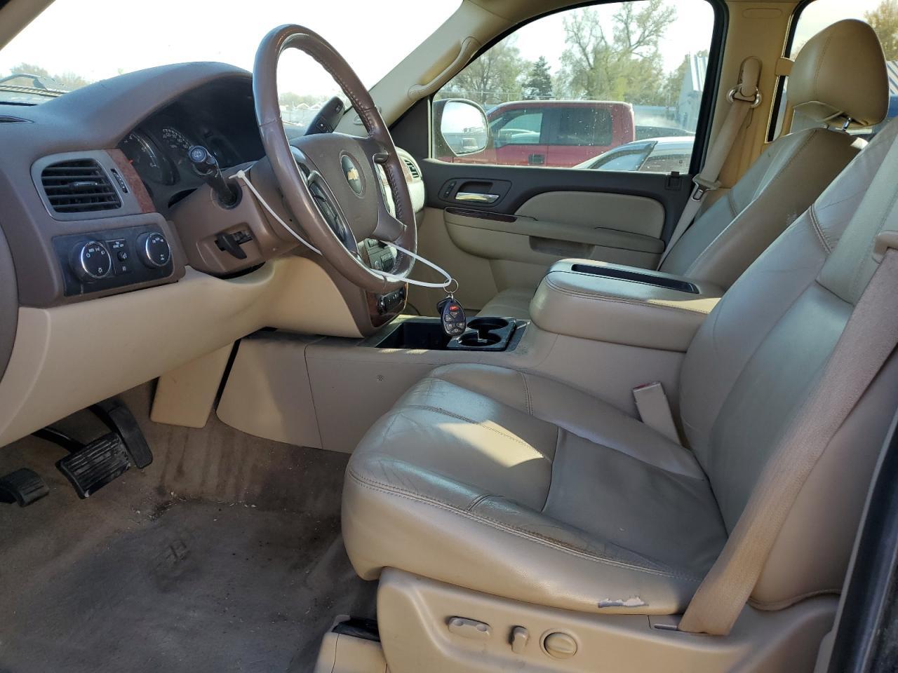 2010 CHEVROLET Suburban