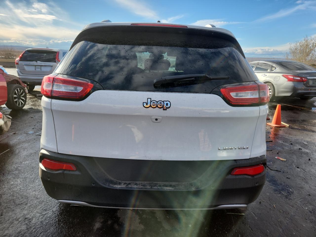 2018 JEEP CHEROKEE