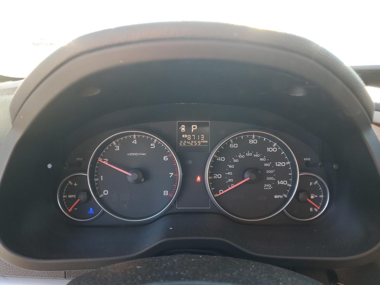 2013 SUBARU Outback