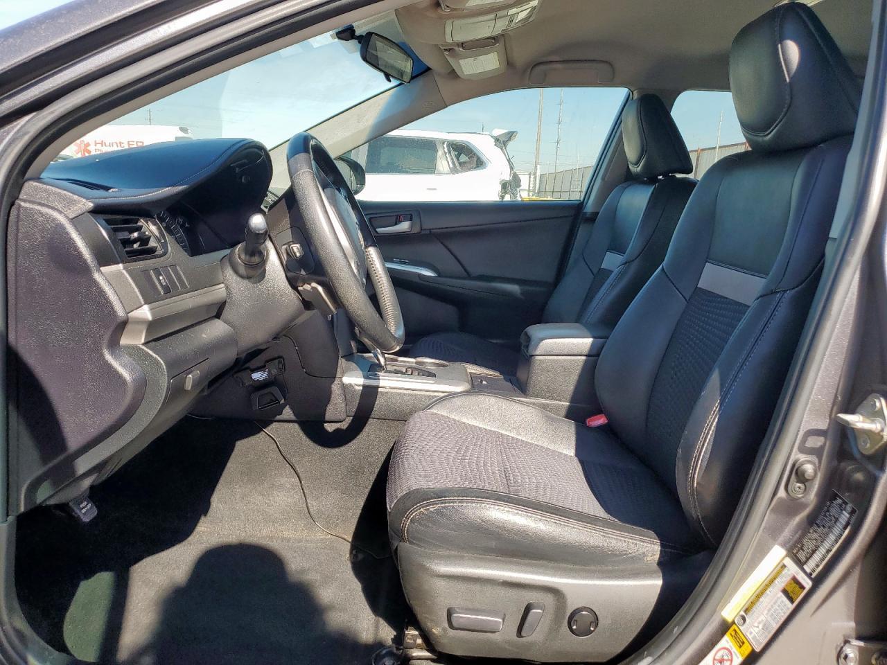 2014 TOYOTA CAMRY