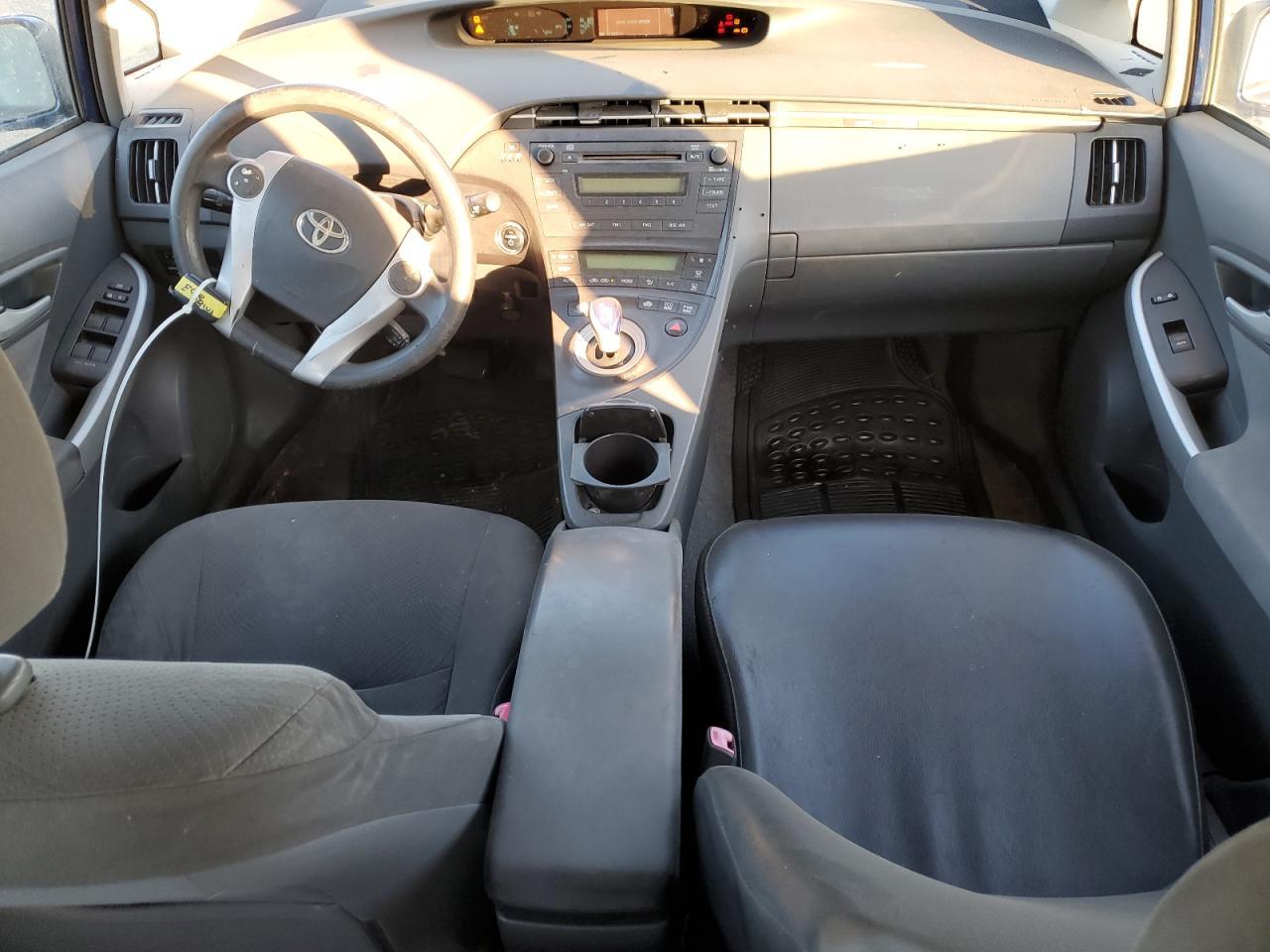 2011 TOYOTA PRIUS