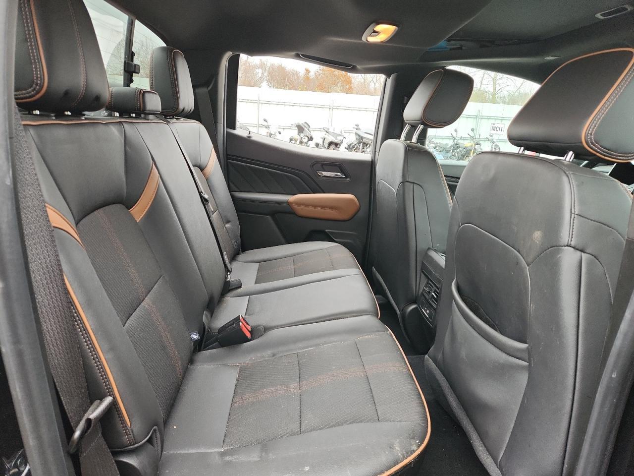 2023 GMC CANYON