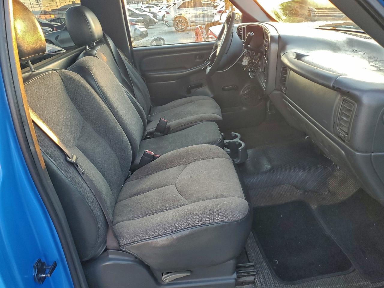 2003 GMC Sierra