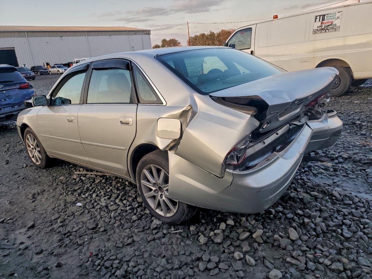 2004 TOYOTA Avalon