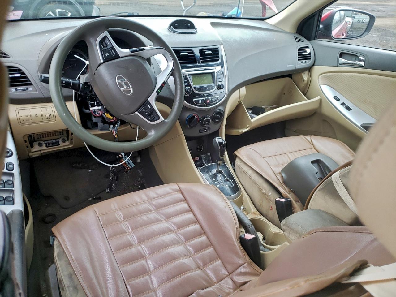 2012 HYUNDAI ACCENT