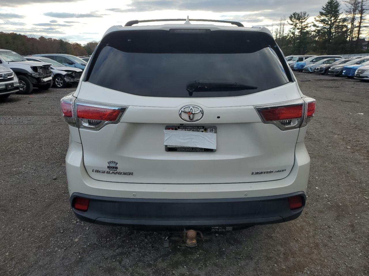 2015 TOYOTA HIGHLANDER