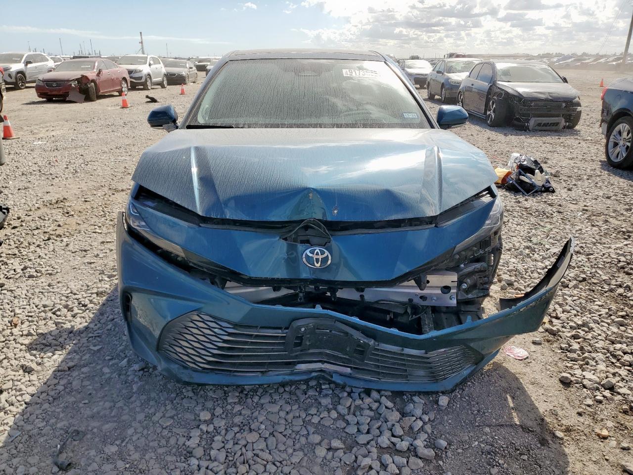2025 TOYOTA CAMRY