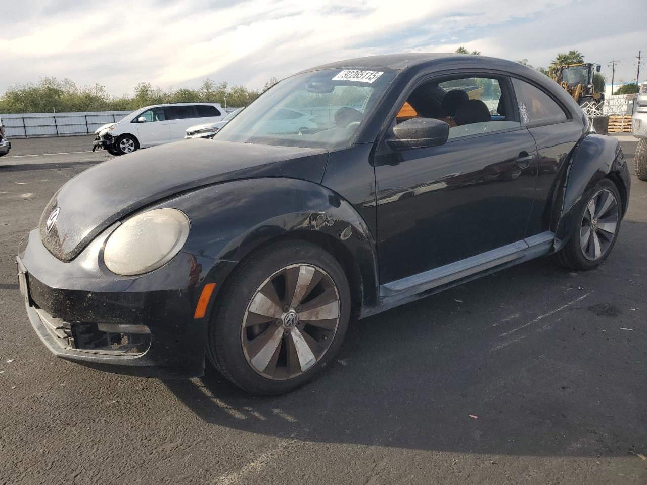 2014 VOLKSWAGEN Beetle