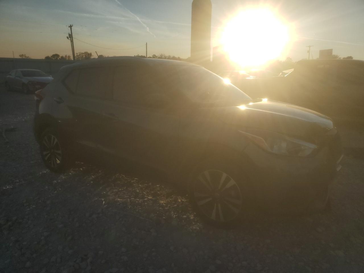 2020 NISSAN KICKS