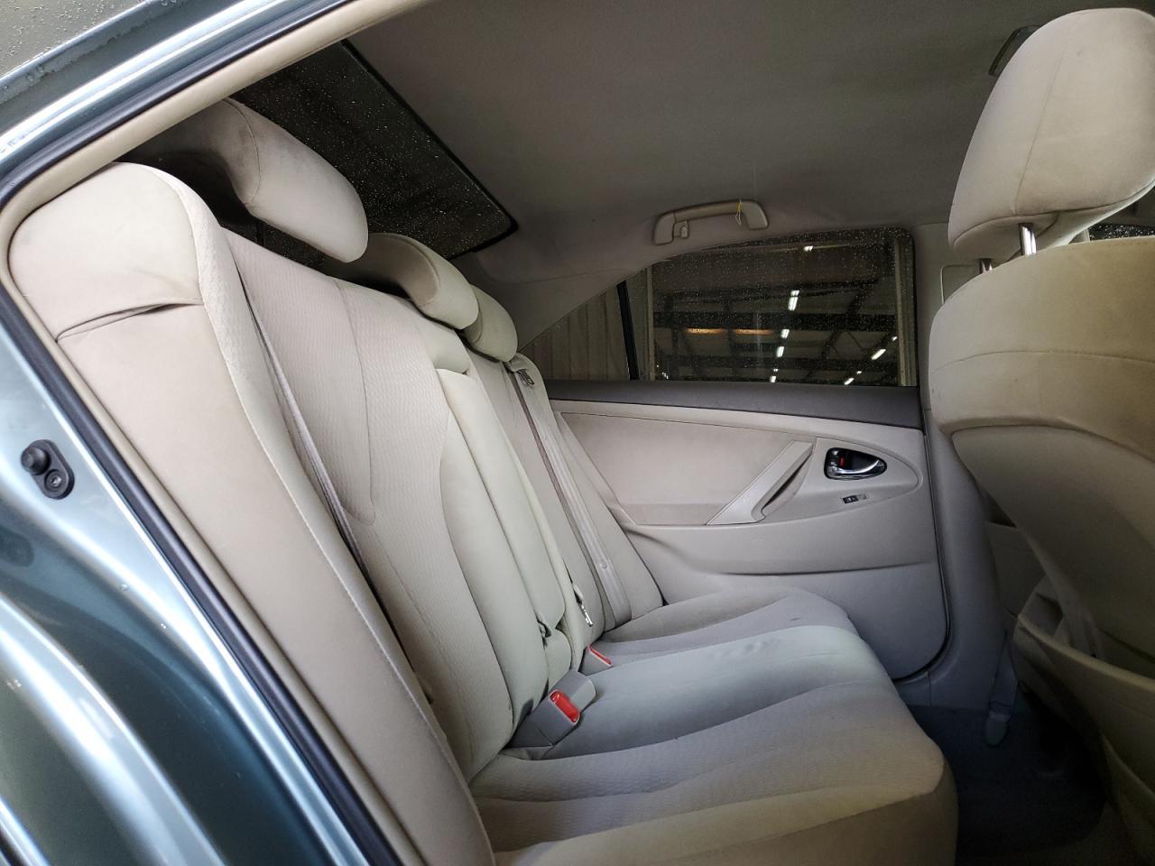 2010 TOYOTA CAMRY