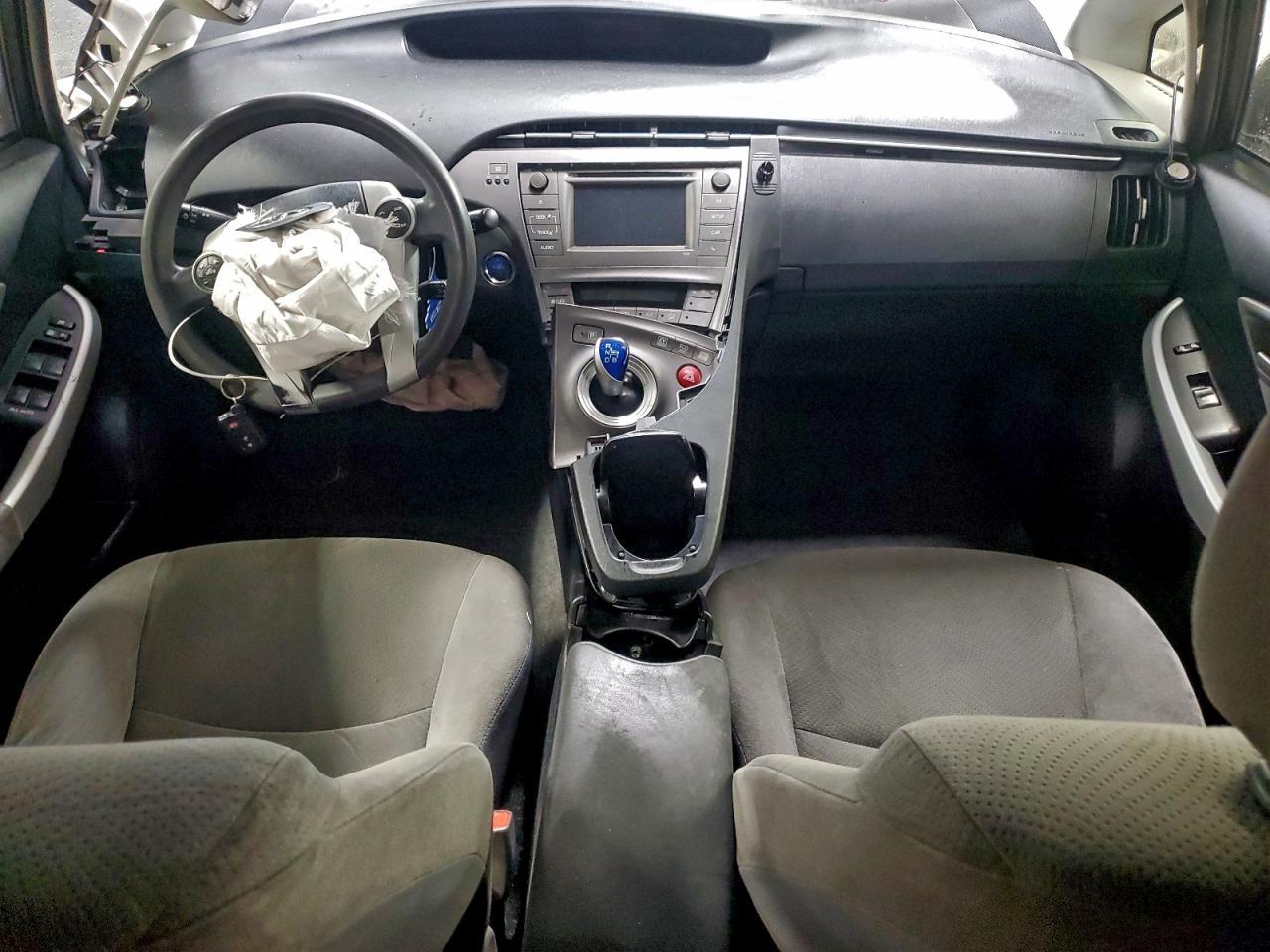 2015 TOYOTA PRIUS