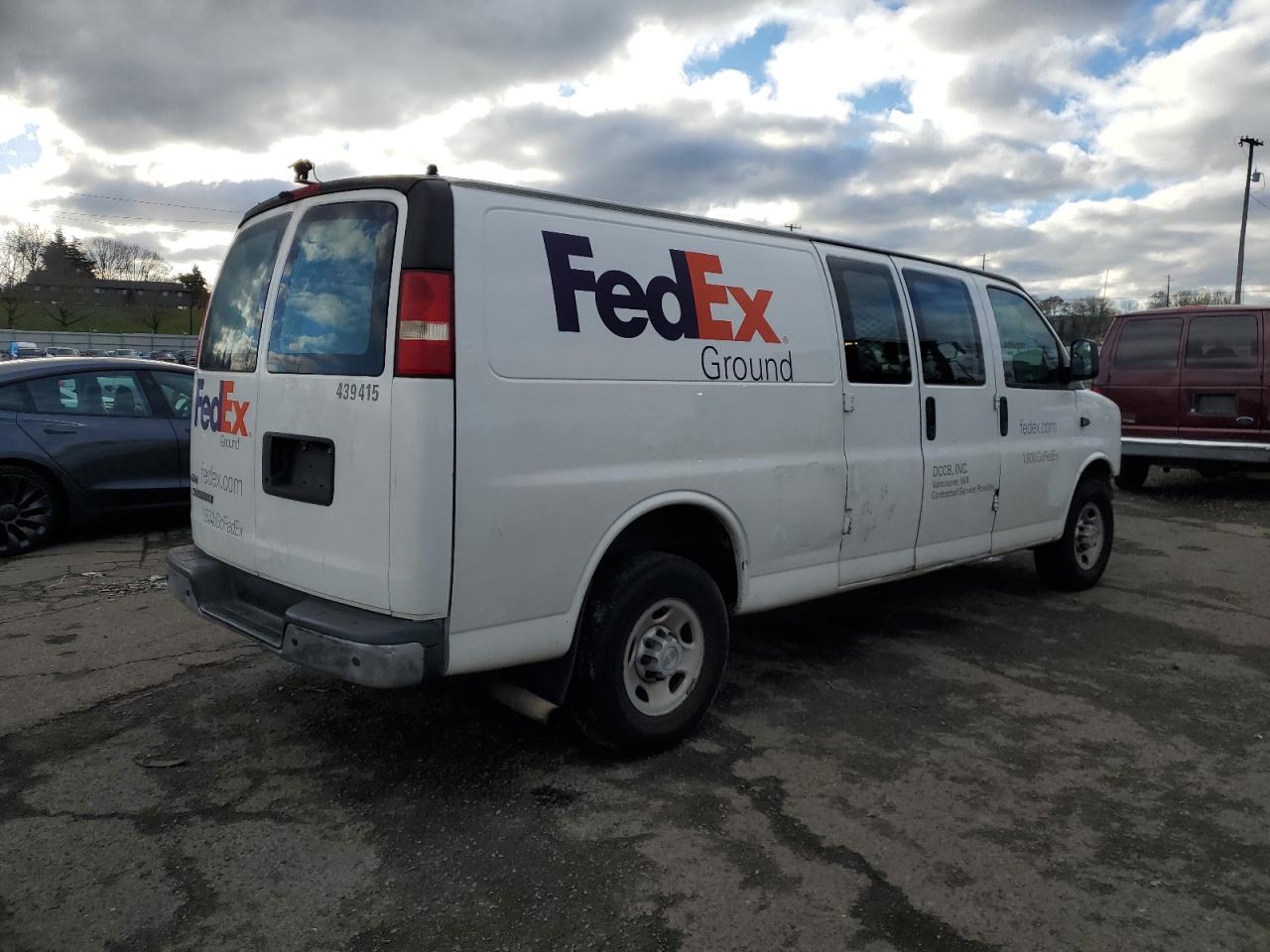 2011 CHEVROLET EXPRESS 2500