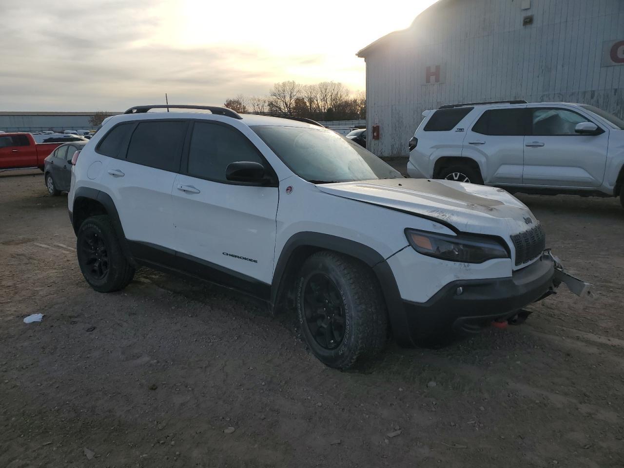2022 JEEP CHEROKEE