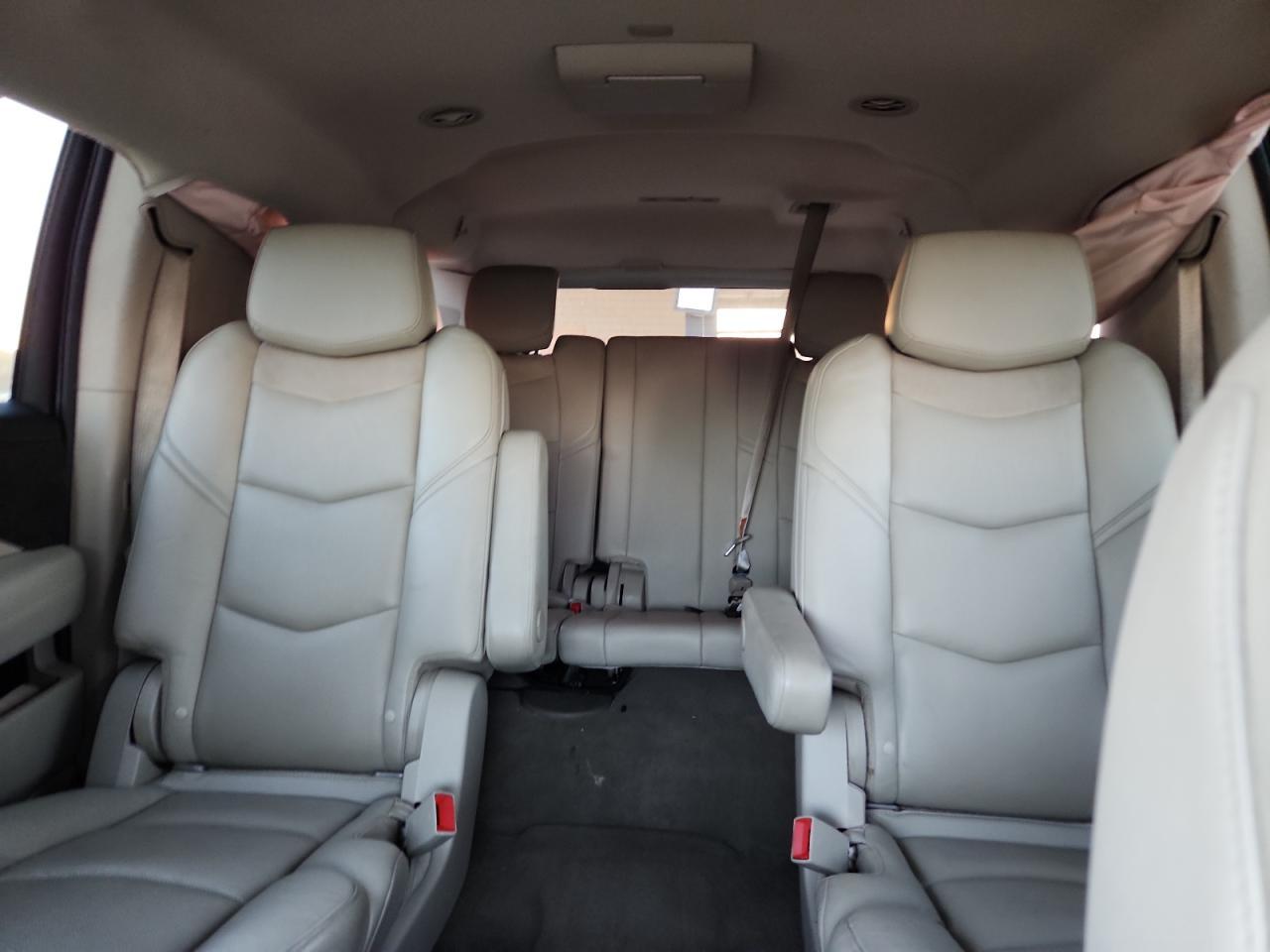 2018 CADILLAC Escalade ESV