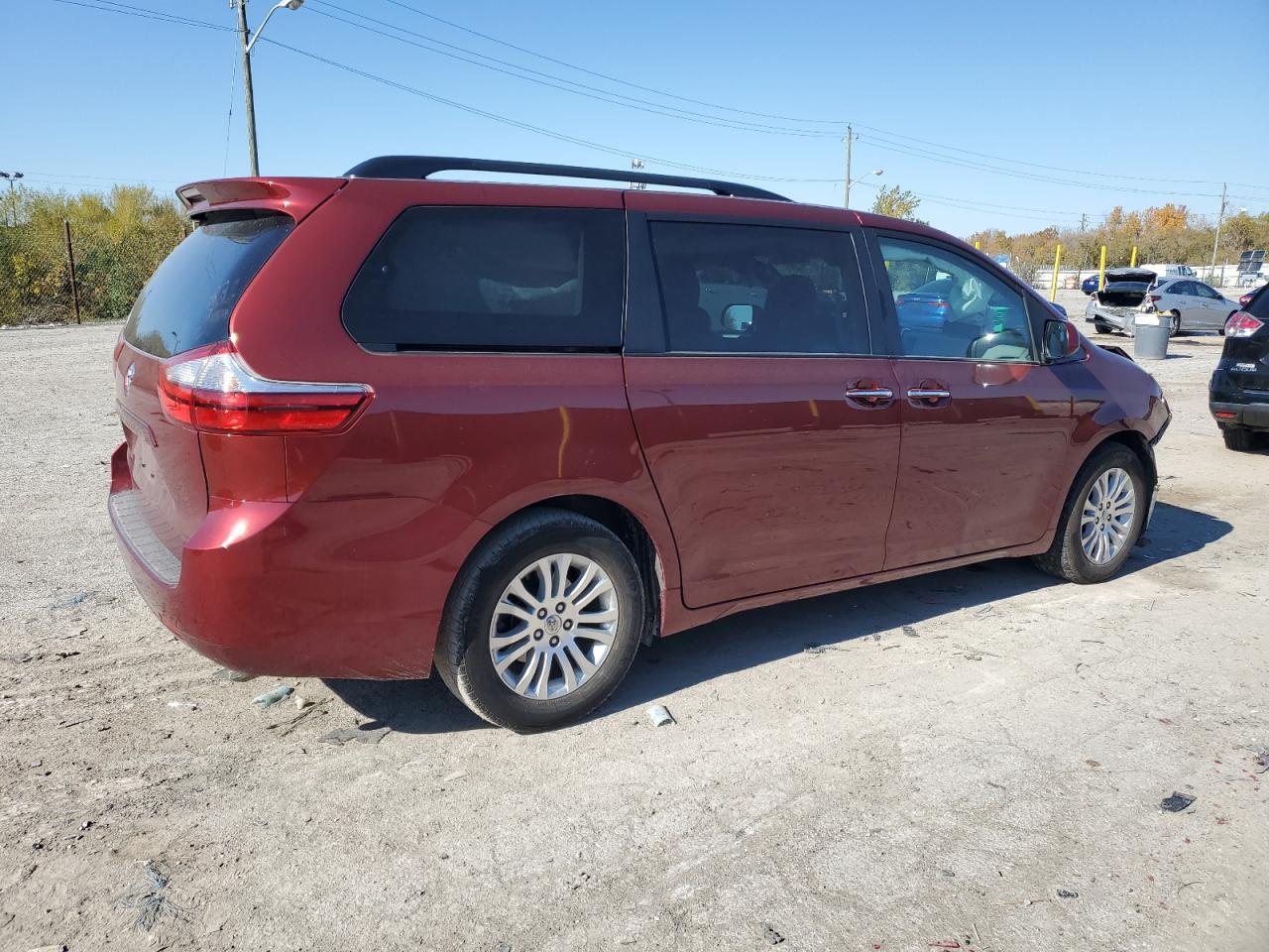 2015 TOYOTA SIENNA