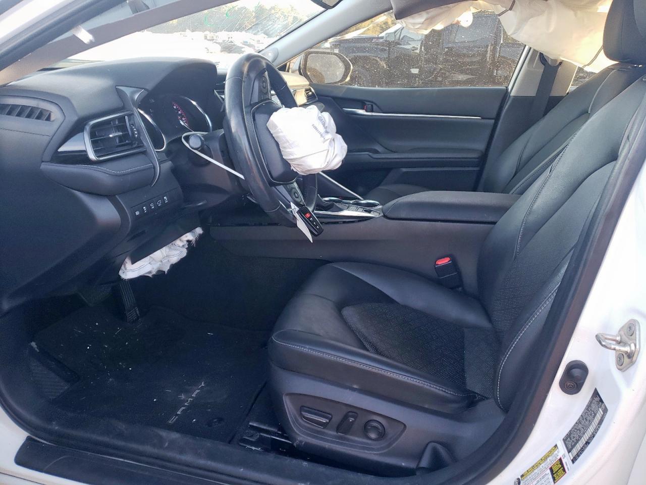 2019 TOYOTA CAMRY