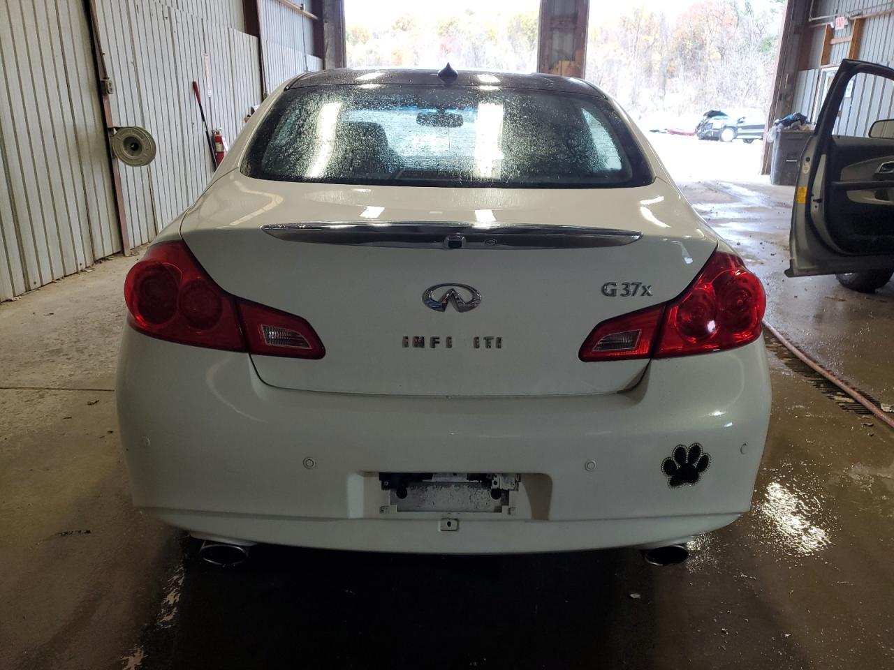 2012 INFINITI G37