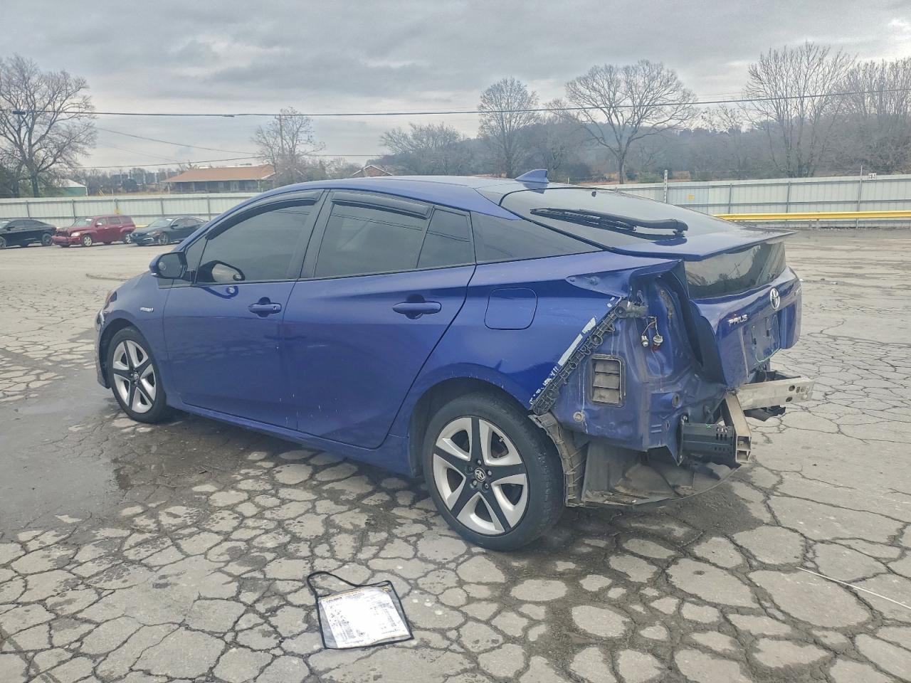 2016 TOYOTA PRIUS