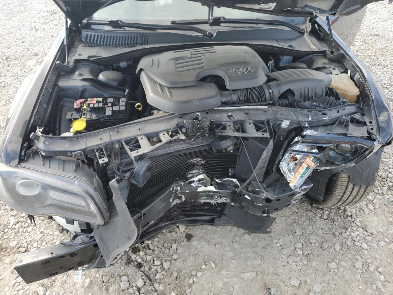 2019 CHRYSLER 300
