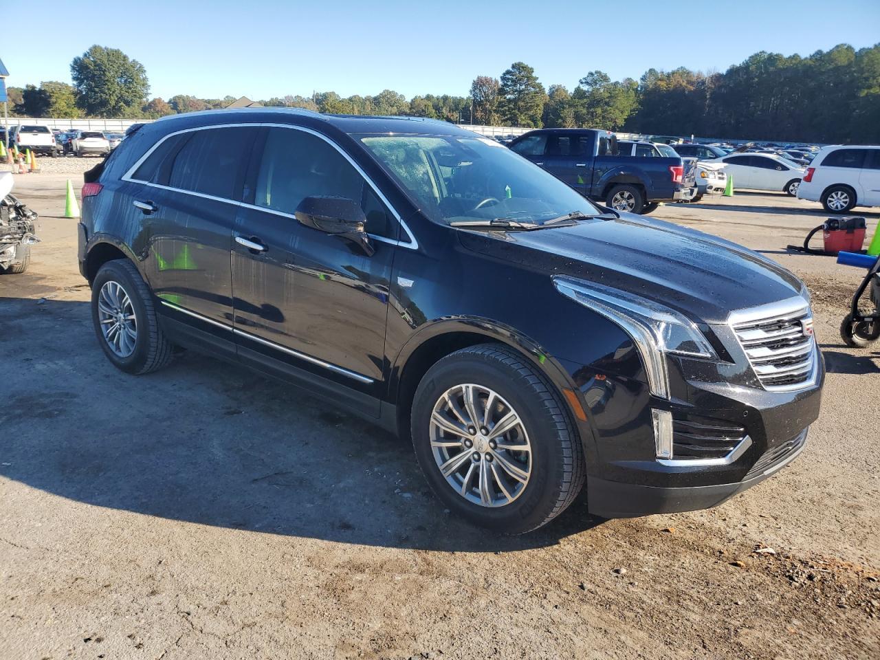 2017 CADILLAC XT5