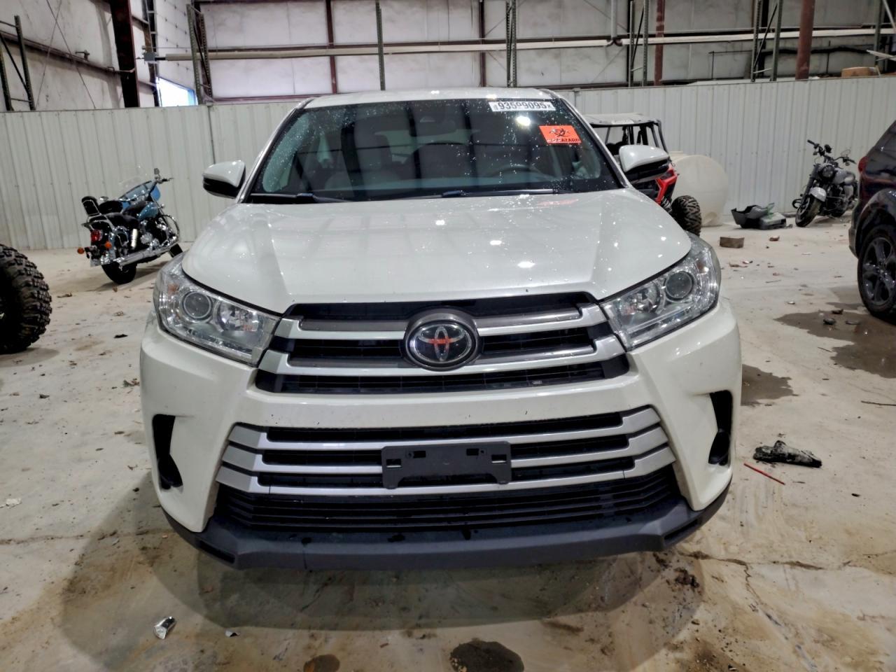 2018 TOYOTA HIGHLANDER