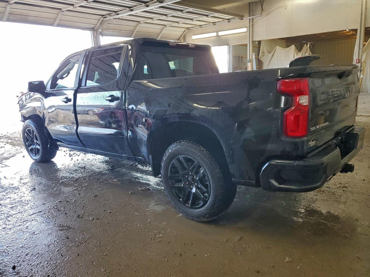 2025 CHEVROLET Silverado