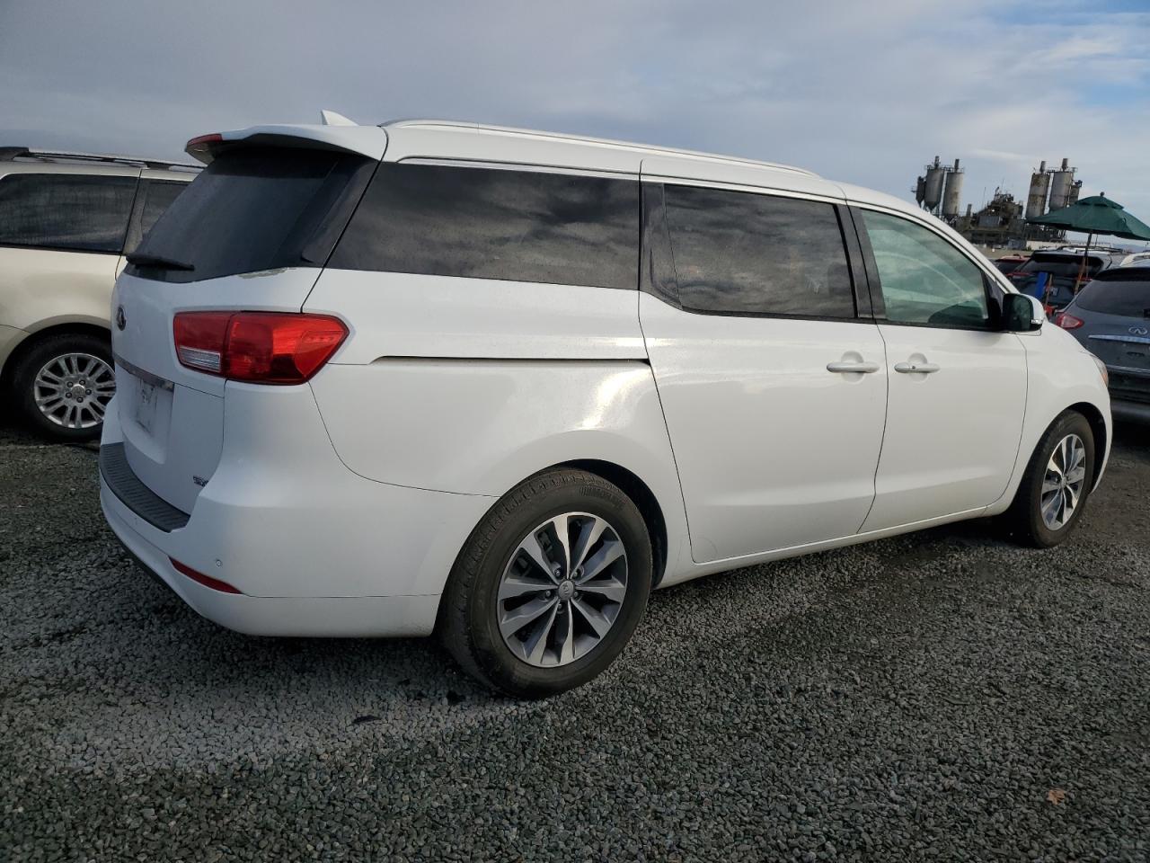 2016 KIA SEDONA