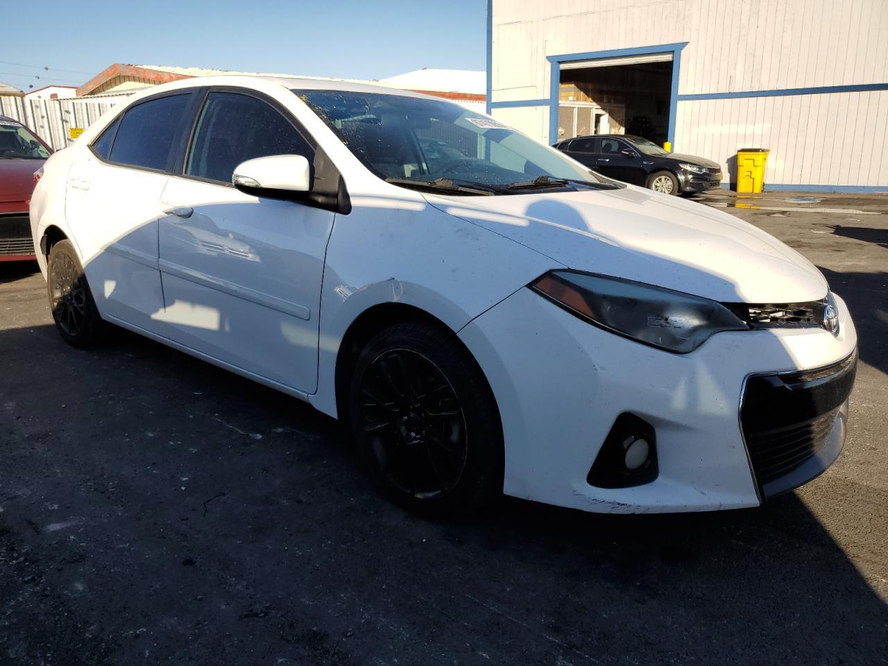 2016 TOYOTA COROLLA