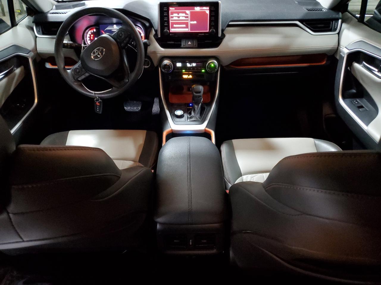 2019 TOYOTA RAV4