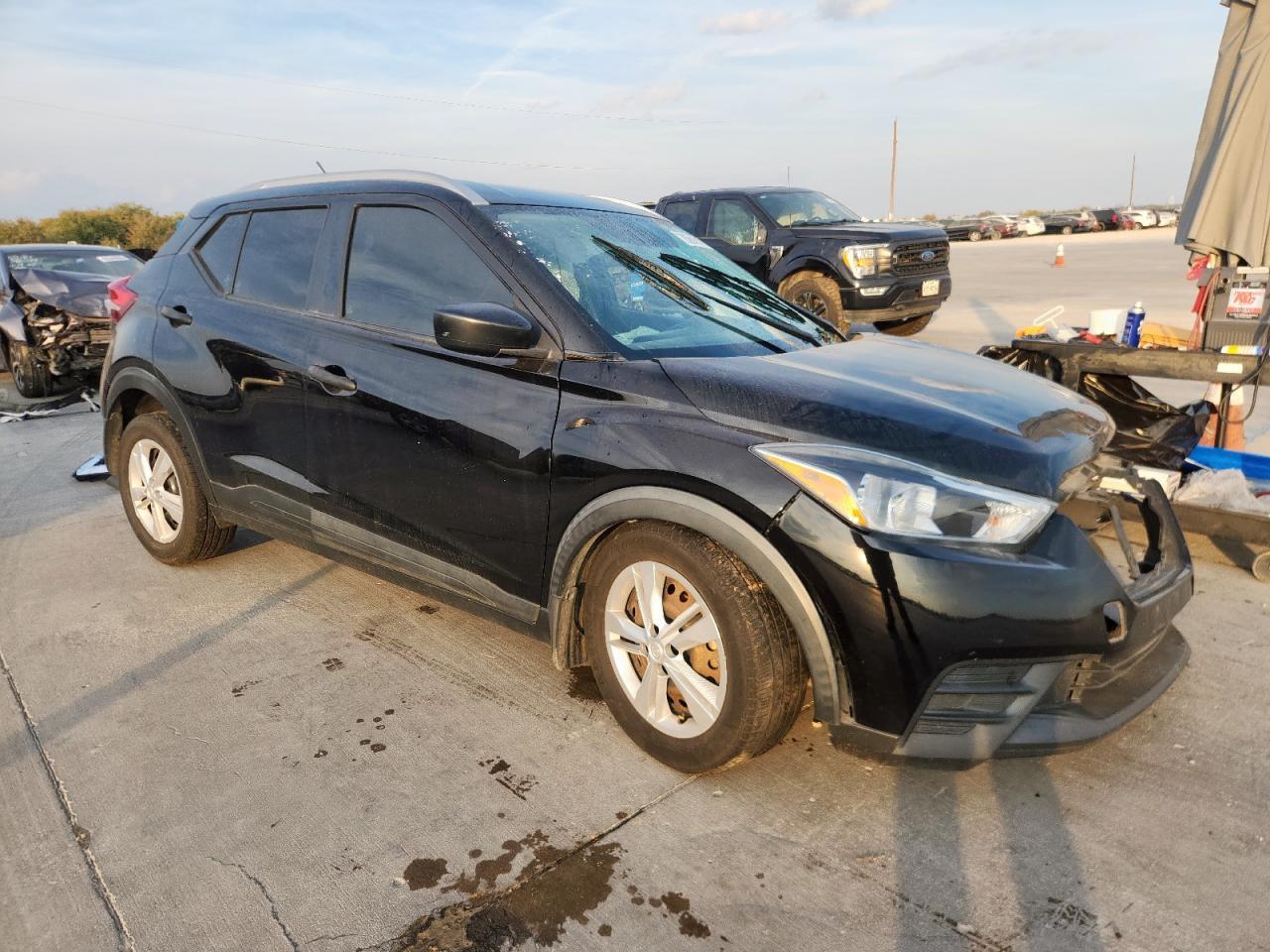 2019 NISSAN KICKS