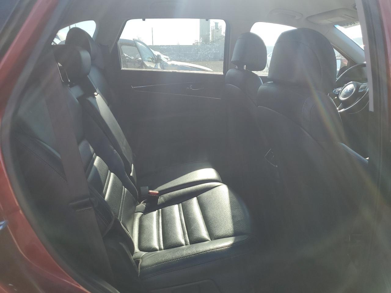 2017 KIA SORENTO