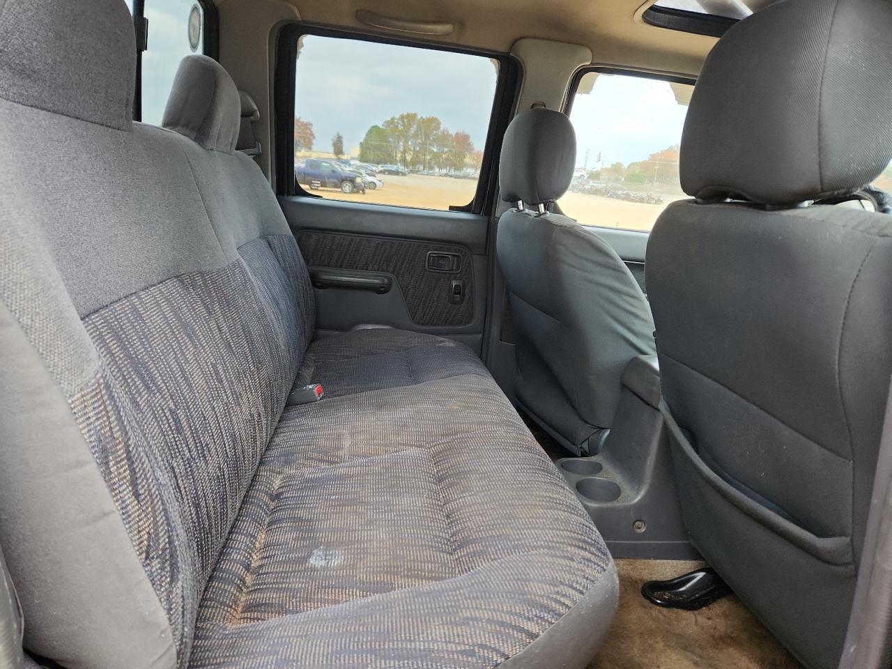2000 NISSAN Frontier