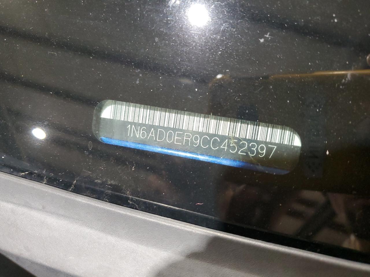 2012 NISSAN Frontier