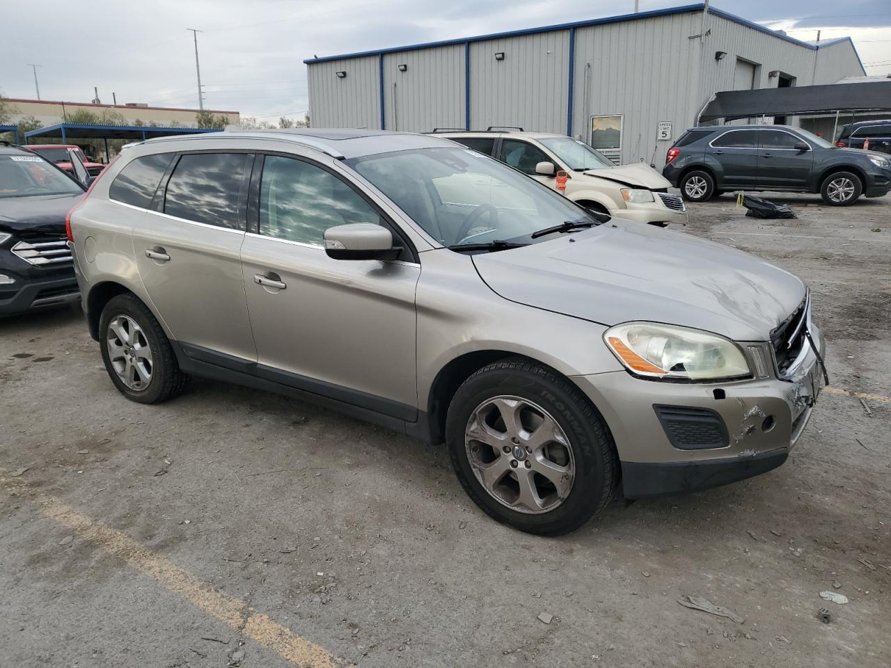 2013 VOLVO XC60