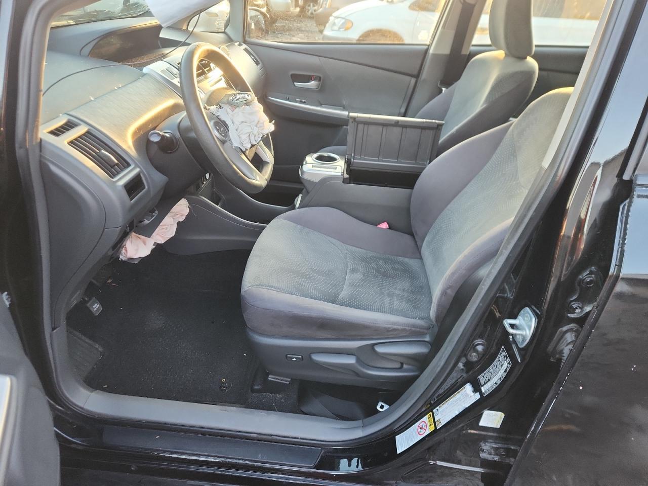 2012 TOYOTA PRIUS V