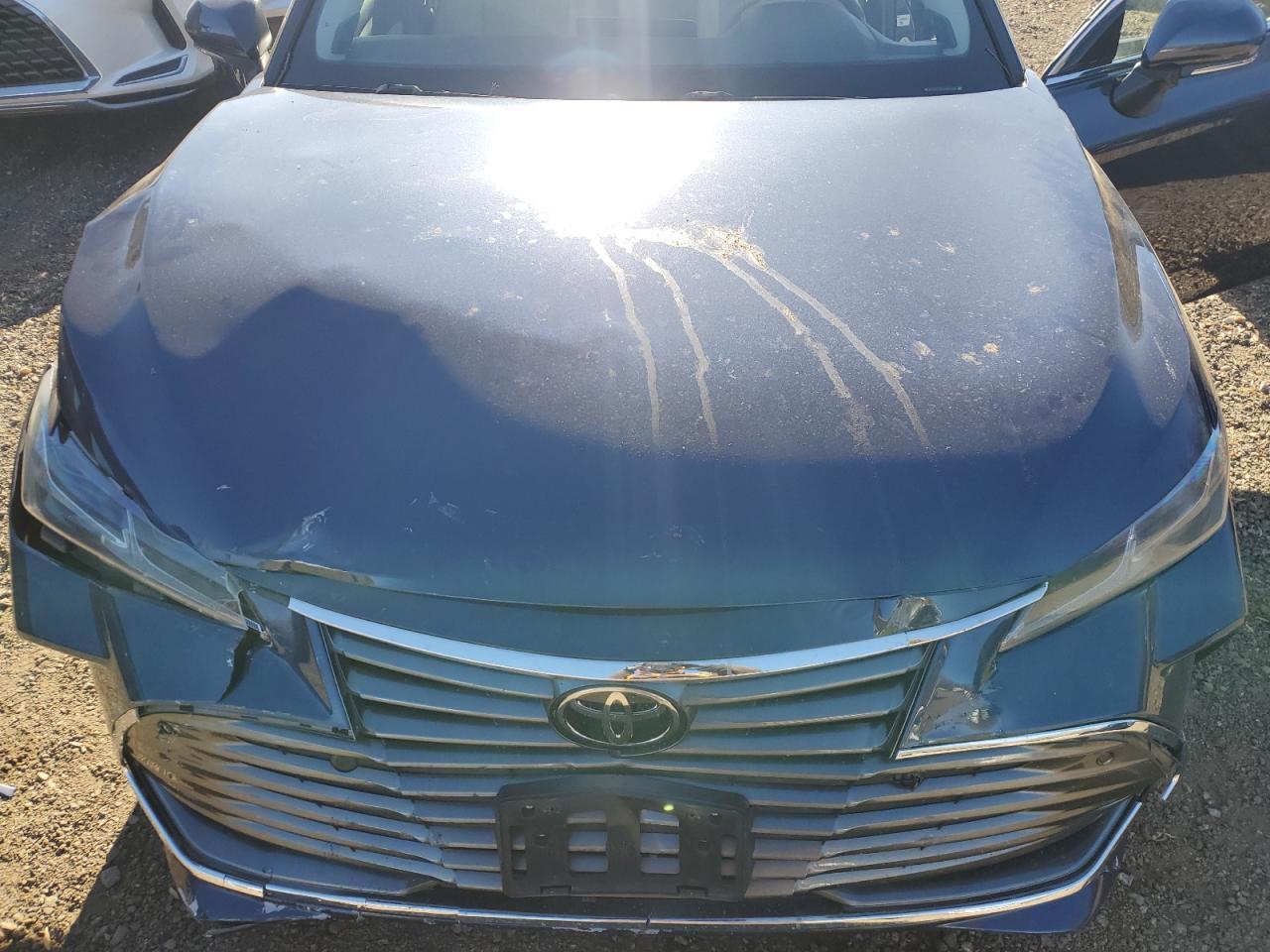 2019 TOYOTA Avalon
