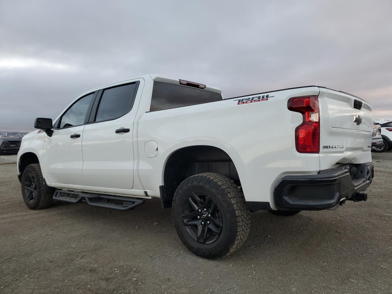 2025 CHEVROLET Silverado