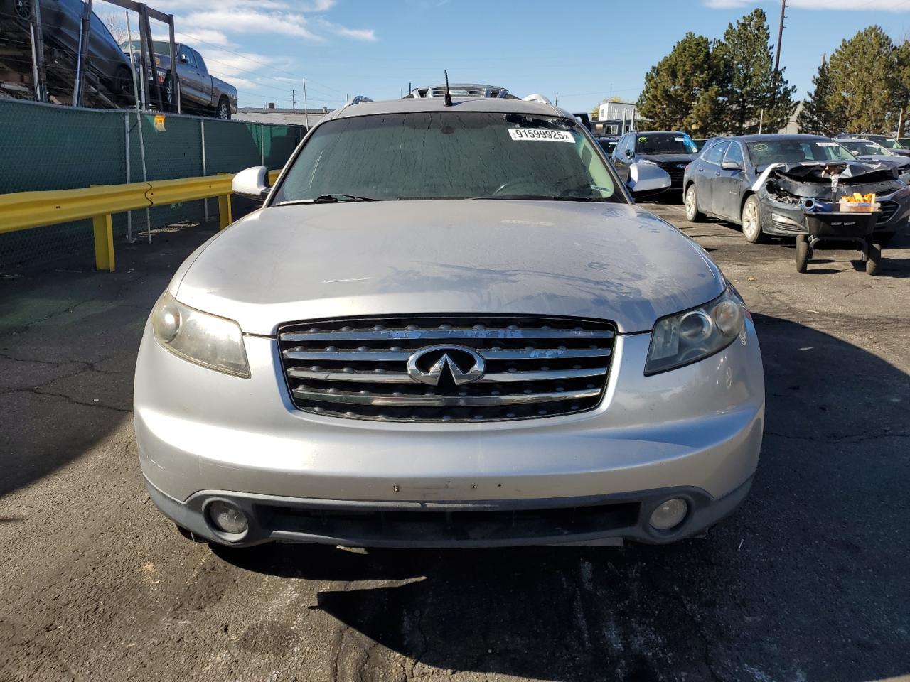 2005 INFINITI FX35