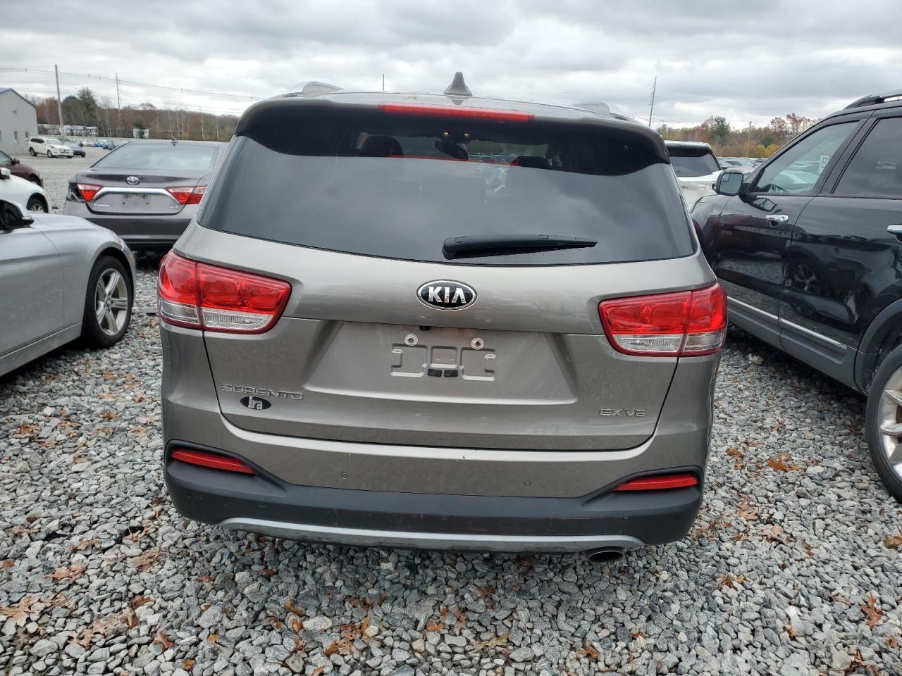 2018 KIA SORENTO