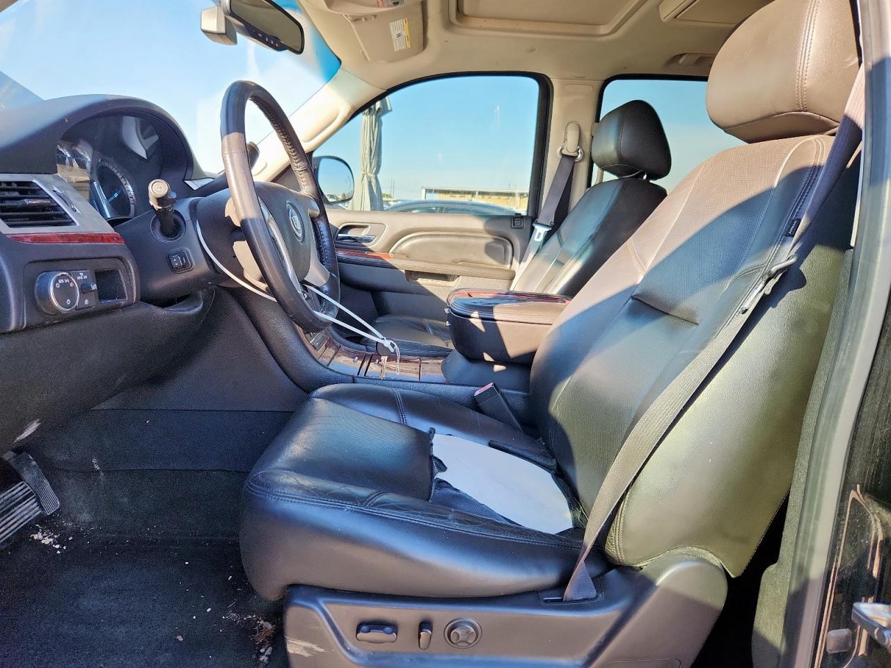 2013 CADILLAC ESCALADE