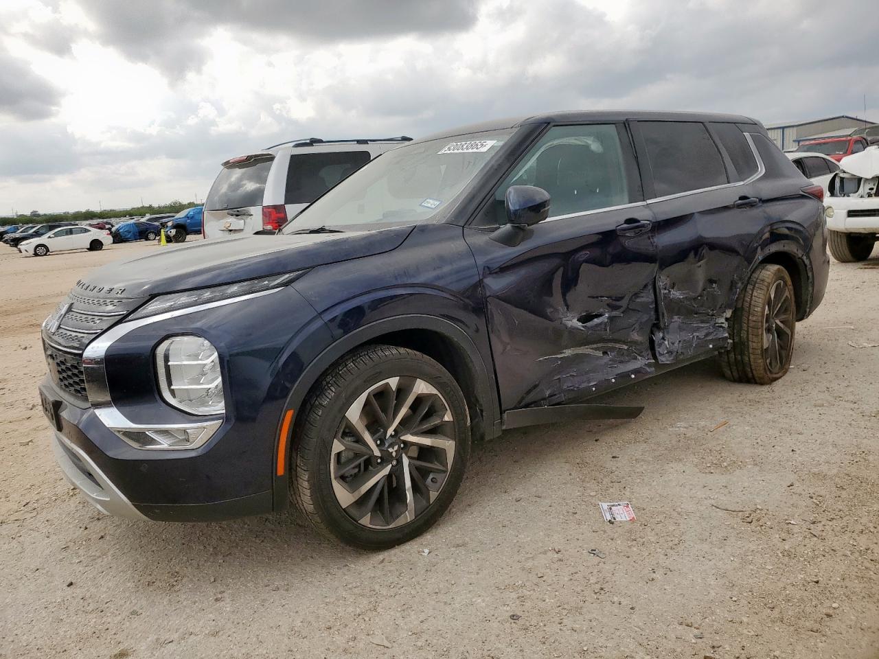 2022 MITSUBISHI outlander