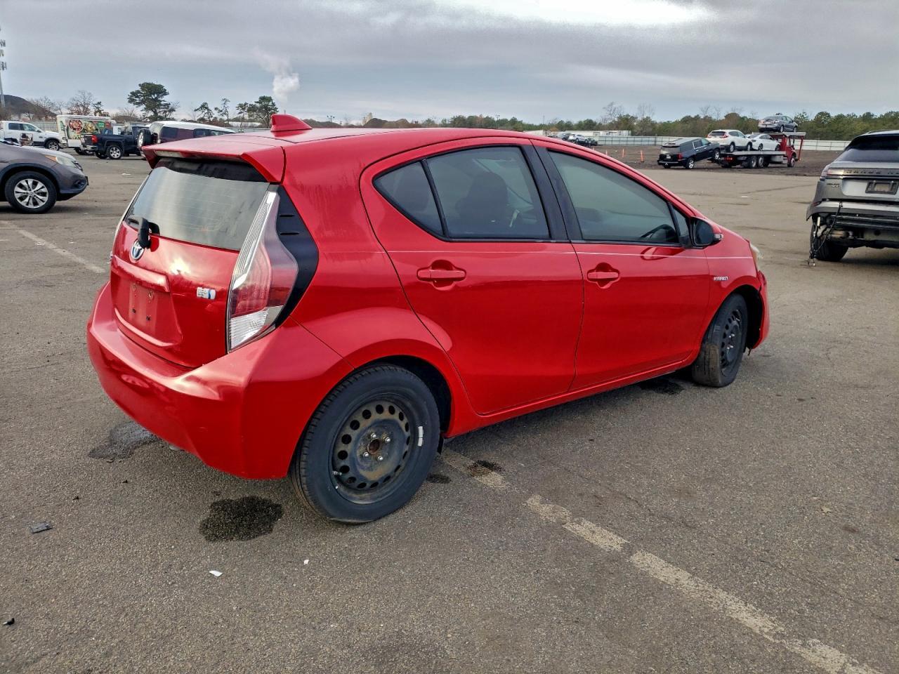 2015 TOYOTA Prius c
