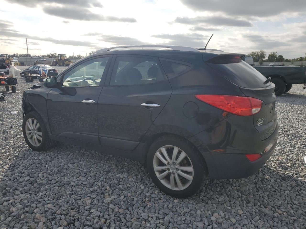 2010 HYUNDAI TUCSON