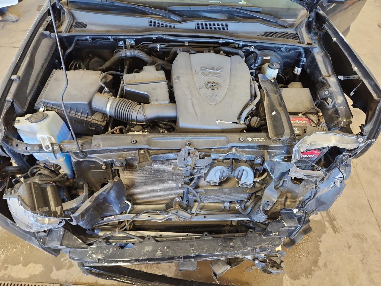 2017 TOYOTA TACOMA